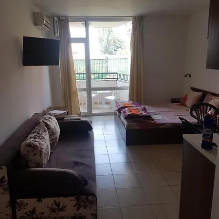 Studio Geri Apartment